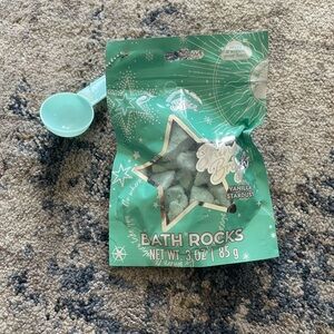 Beautiful glow by justice bath rocks 3oz vanilla stardust